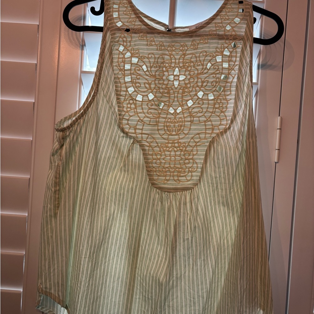 Women's Cream Sleeveless Top